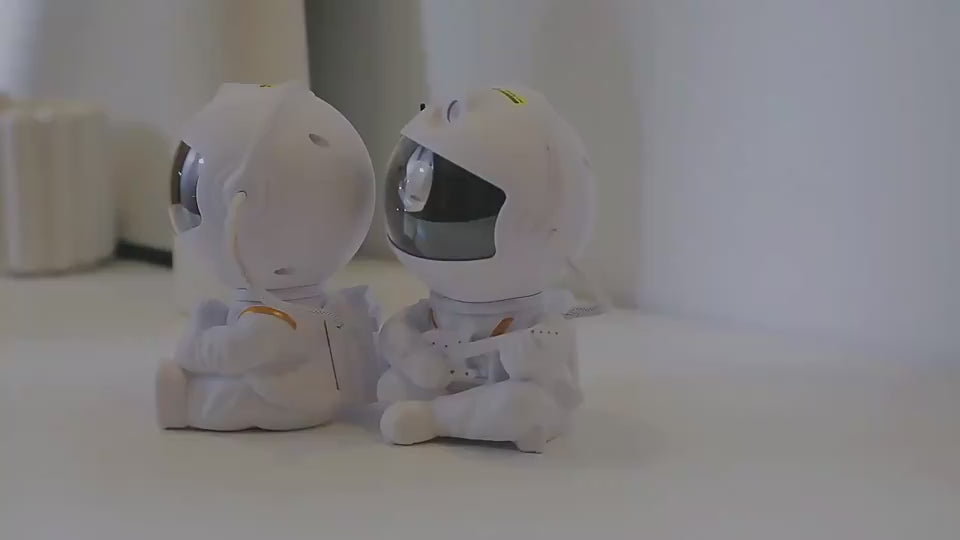 Product demonstration of the astronaut galaxy star projector and its projection effects